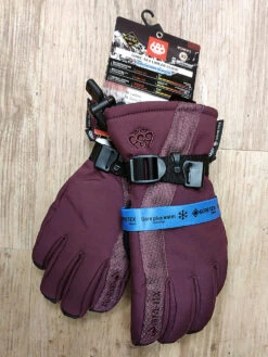 686 Women’s GORE-TEX Linear Glove – Plum